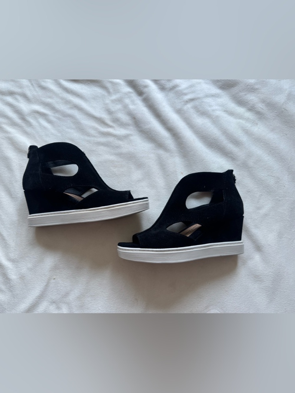 Sofft wedge shoes